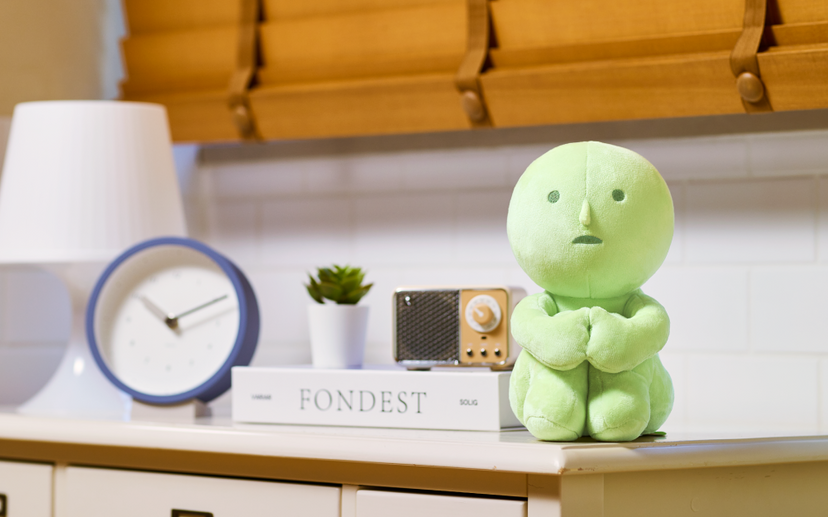 SMISKI Plush Hugging - Knees / Lounging -